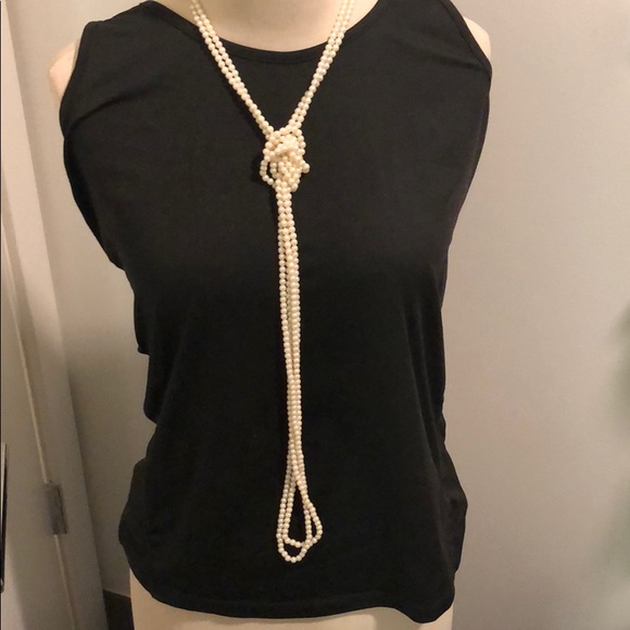 Long double pearl necklace - Picture 6 of 9